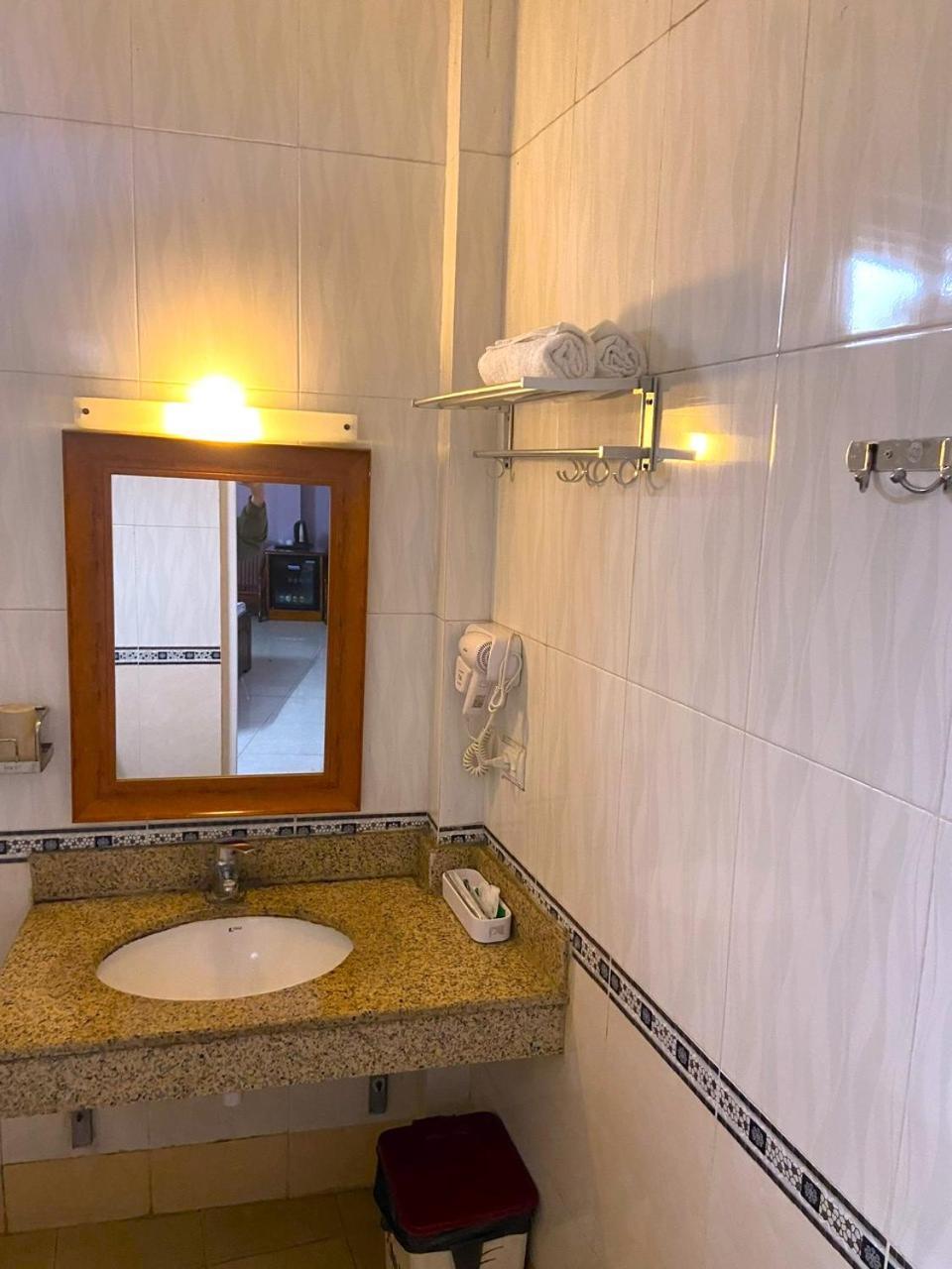 Hong Ha Airport Hotel Thạch Lỗi Ngoại thất bức ảnh